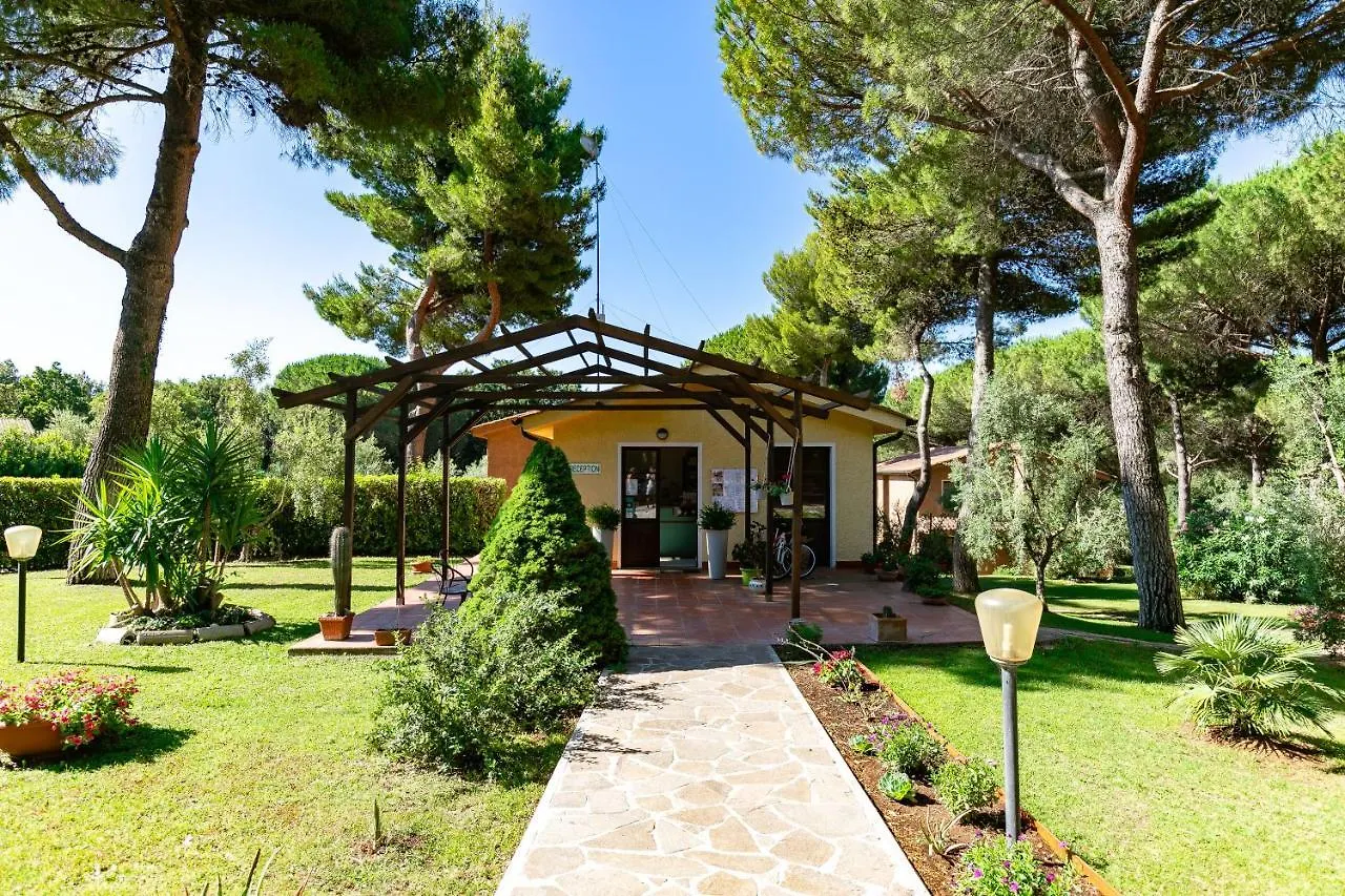 Residence Ristorante Il Paradiso Guardistallo Hotel apartamentowy